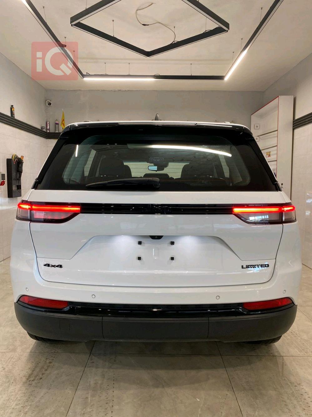 جیپ گراند شیرۆکی